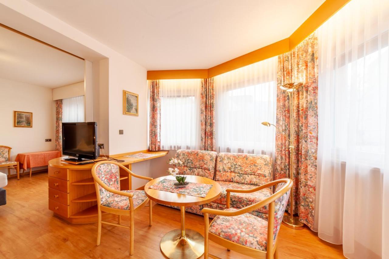 Fruehstuecks-Hotel Olympia Tirolo Kültér fotó