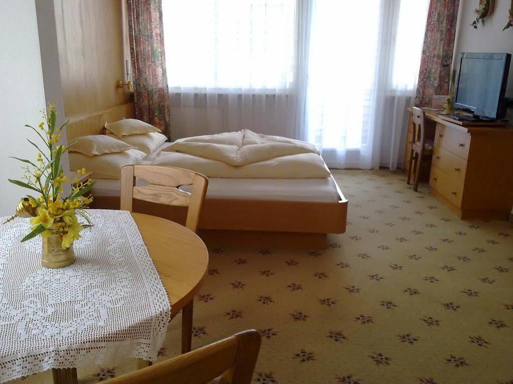 Fruehstuecks-Hotel Olympia Tirolo Kültér fotó